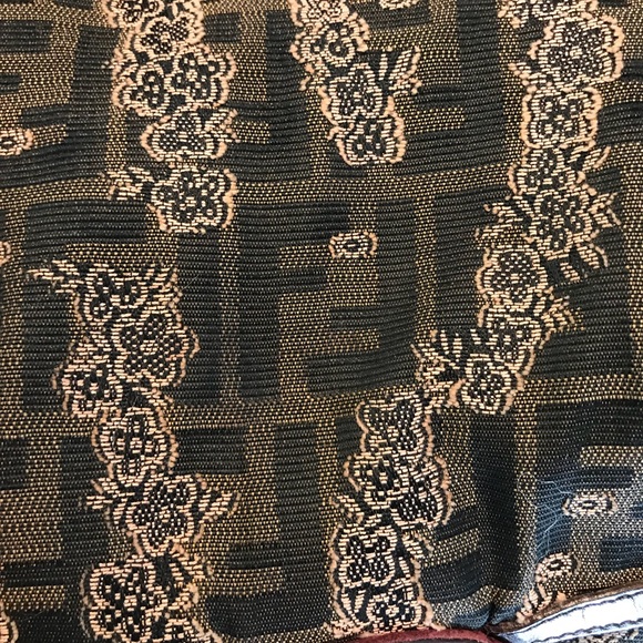 FENDI SATCHEL - Picture 4 of 6